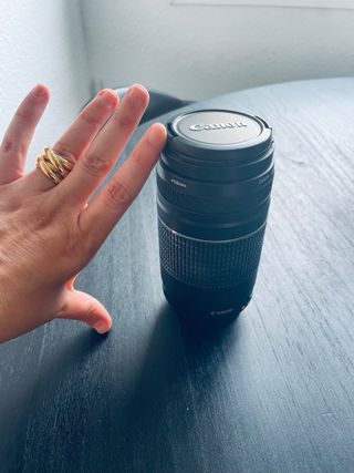 Cámara Canon EOS 1000D + Accesorios