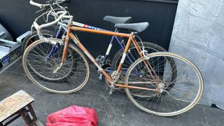 Bicicleta antigua de carreras