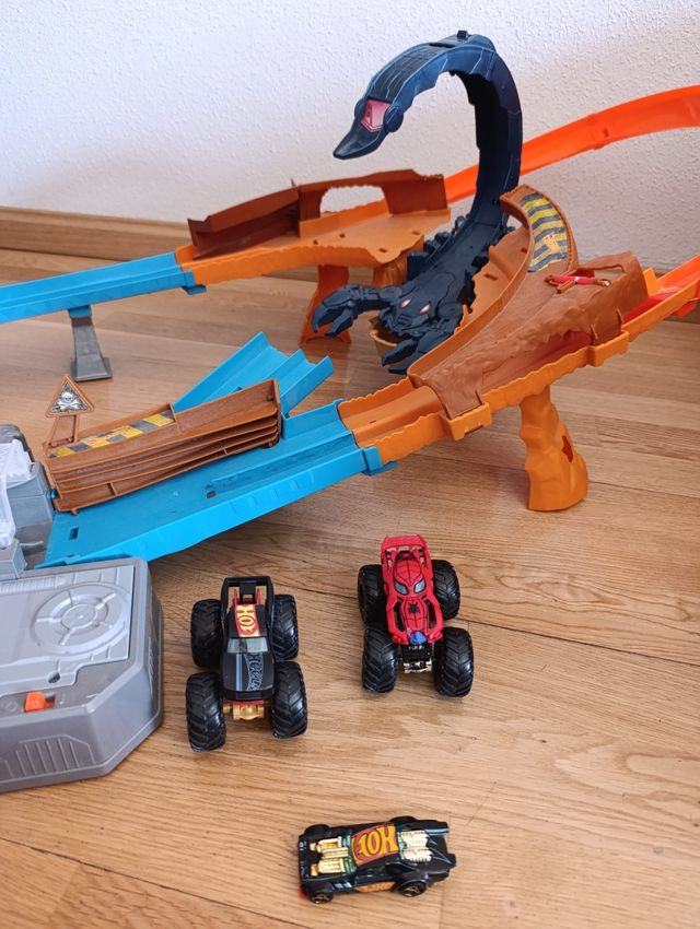Circuito Hot Wheels Monster Trucks
