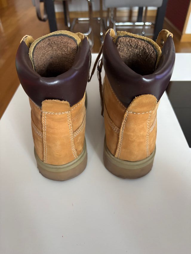 Vendo Botas estilo Panamá Jack mostaza