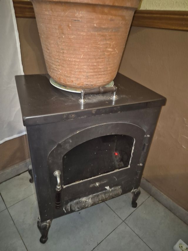 Estufa de leña con horno