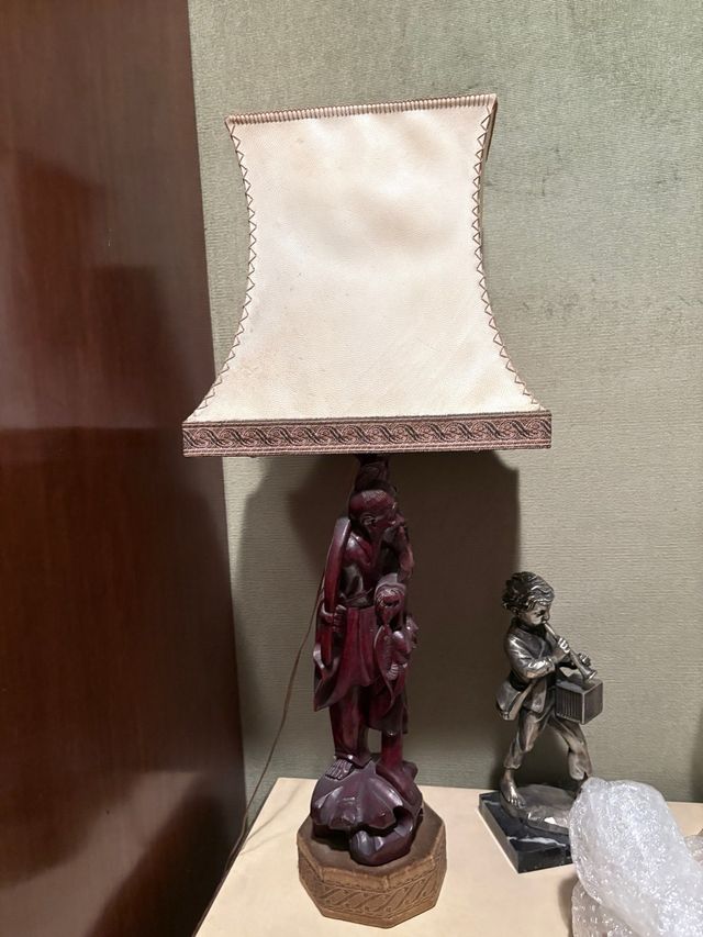 Lámpara de mesa decorativa