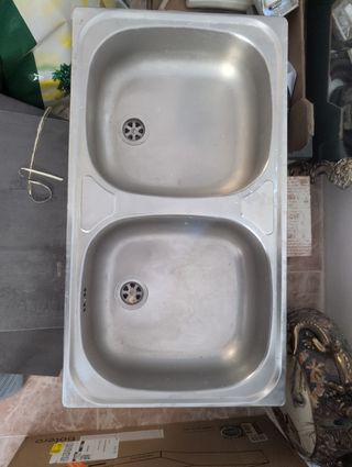Remato Fregadero doble de acero inoxidable de 100€