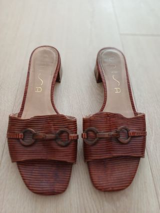 Sandalias UNISA Marrones