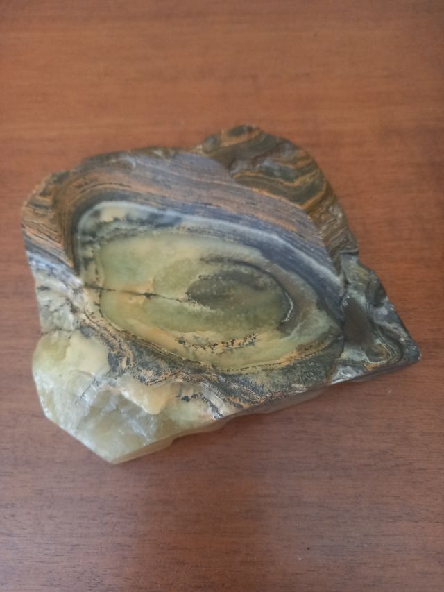 Posacenere Anni 60 in pietra agata.