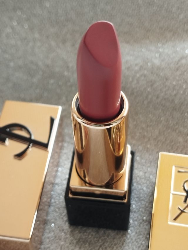 Lote 2 Barras de labios Yves Saint Laurent.