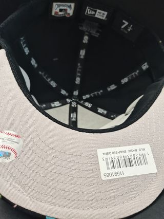 Gorra New Era 59Fifty Splash Paint
Talla 7.1/4