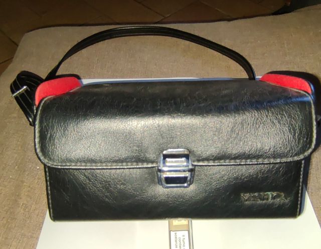 Fotocamera Yashica FX-3 + custodia + 3 obiettivi