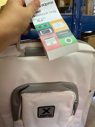 Maletín portátil blanco approx