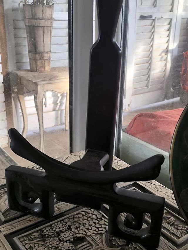 Platino Japonés Decorativo con Peana de madera