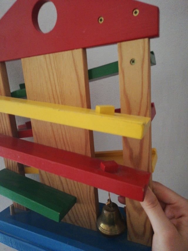 Casa de madera para jugar