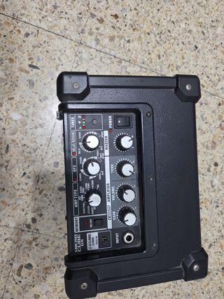 Roland Micro CUBE Amplificador Guitarra
