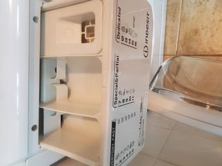 Lavadora Indesit 1000 rpm
