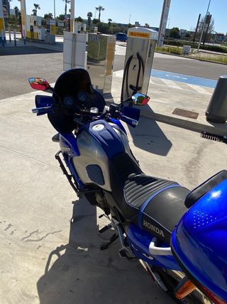 Honda Varadero 1000cc Azul y Plata