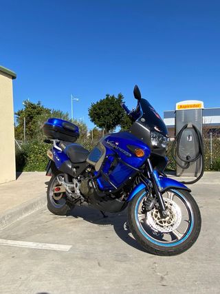 Honda Varadero 1000cc Azul y Plata