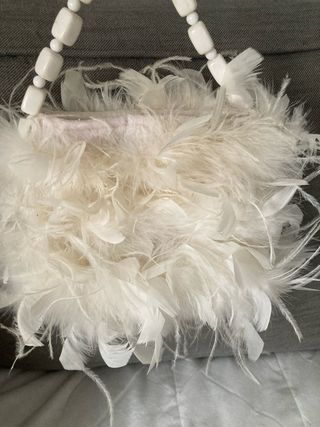 Bolso de plumas blanco y rosa