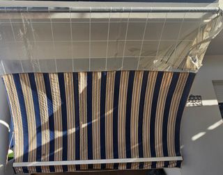 Toldo con ventana