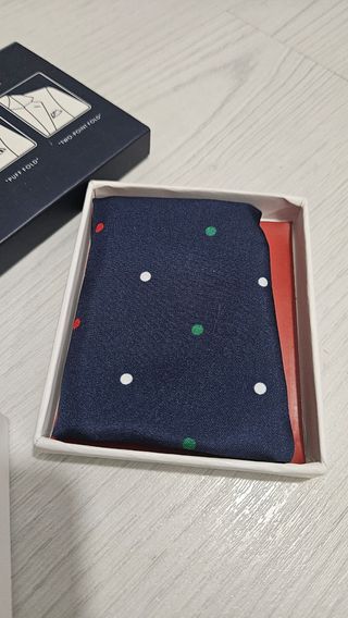 Lote 2 pañuelos seda Studio Classics