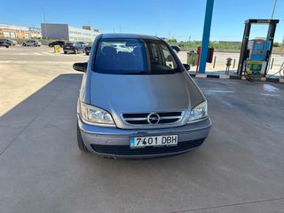 Opel Zafira 2004