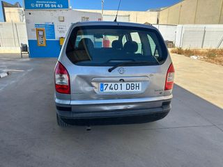 Opel Zafira 2004