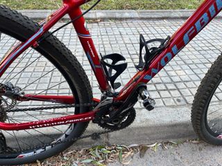 Bicicleta de Montaña Roja