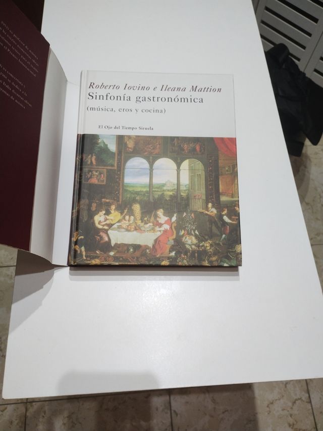 Sinfonía gastronómica: (música, eros y cocina) ...