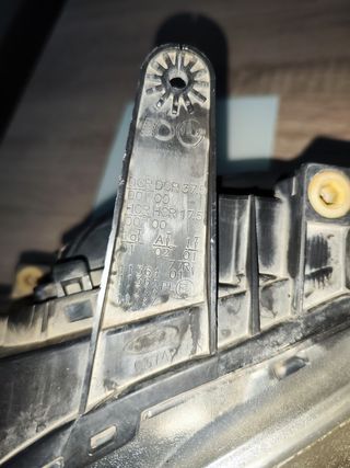 Faro Derecho Ford Mondeo MK IV Original