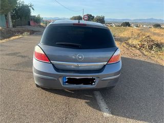 Opel Astra H