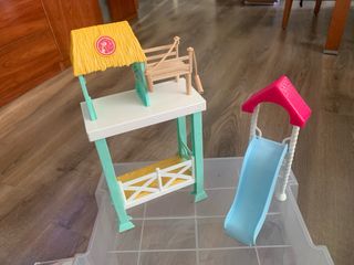 Accesorios Barbie: Parque Infantil y Columpio