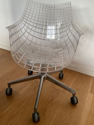 Silla de estudio transparente con ruedas