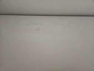 Cuna de bebé + cómoda con detalles infantiles