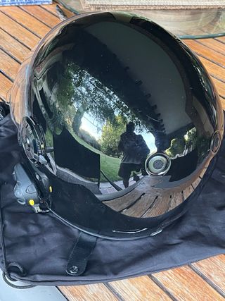 Casco de moto negro brillante Torc