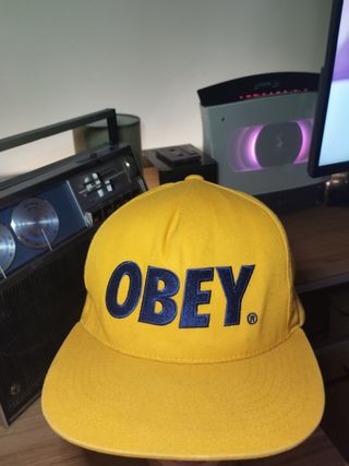 OBEY ORIGINAL amarilla