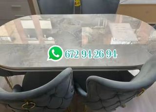 Mesa ovalada+ 6 sillas