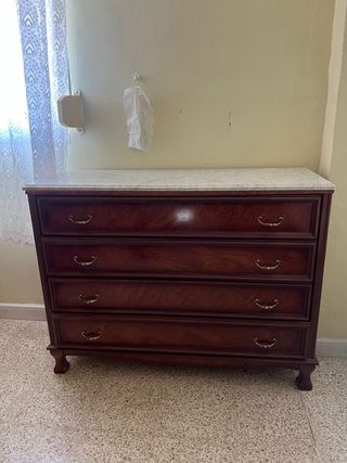 Armario de madera con 6 puertas y espejos
