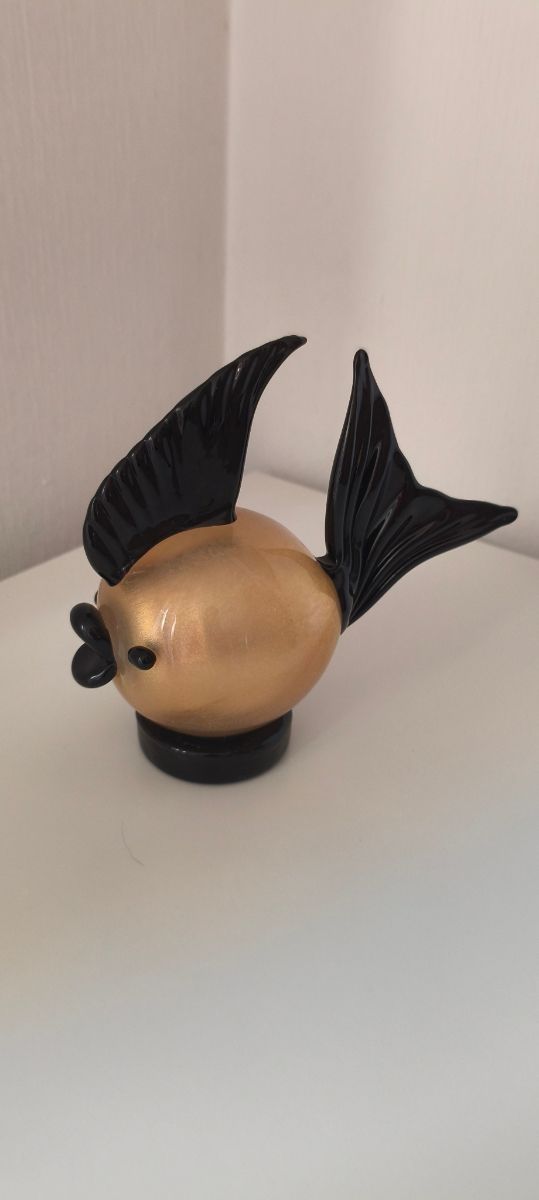 Pez de cristal Murano oro y negro