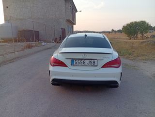 Mercedes-Benz Clase CLA 2015