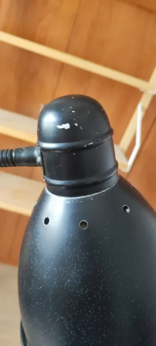 Lámpara de pie moderna.