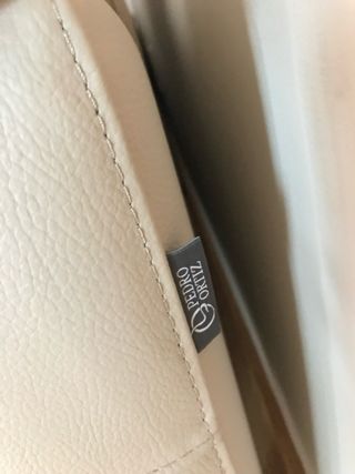 Sofá de piel Pedro Ortiz chaiselong