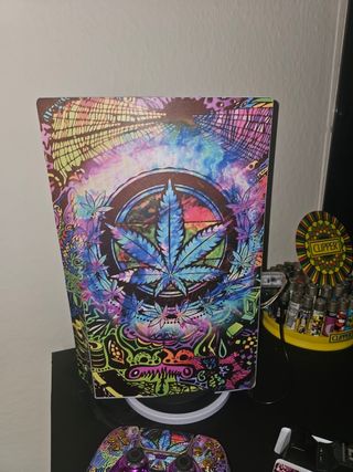 PS5 con 2 mandos personalizados