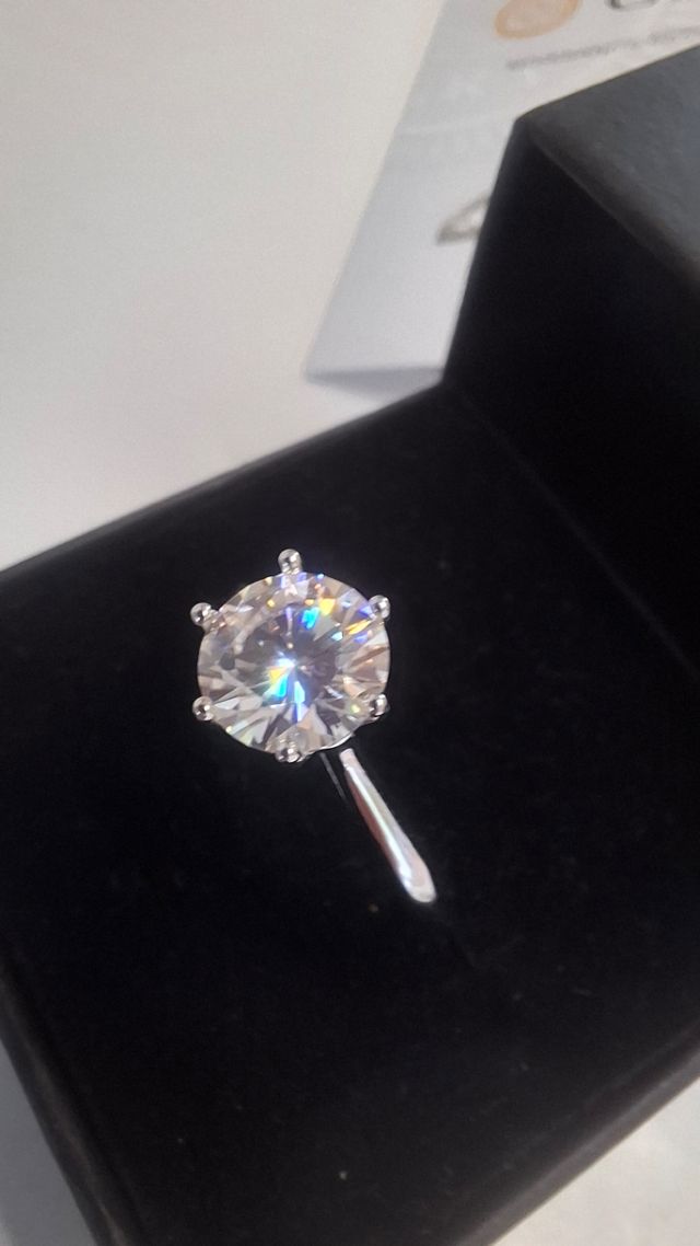 Anillo Moissanita 2ct