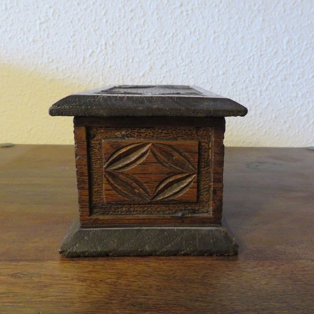 Caja pequeña de madera vintage 17 x 10 x 9cm