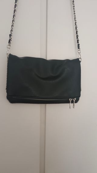Bolso Negro Cadena