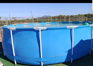 Piscina desmontable azul