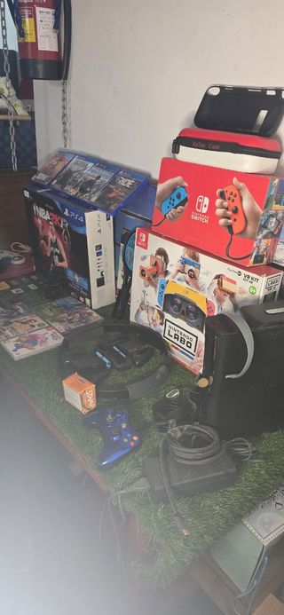 Consolle di giochi e accessori vari