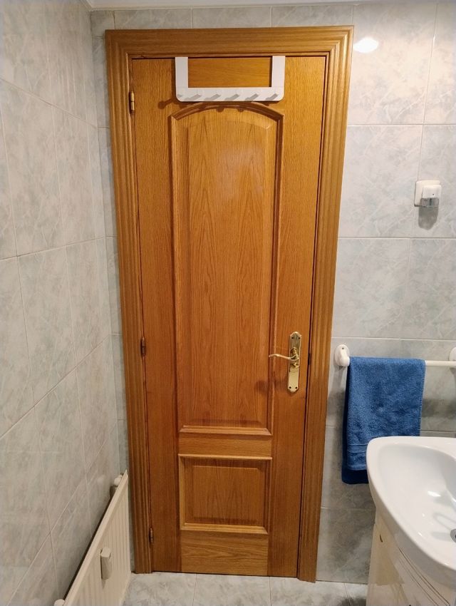 2 Puertas 62x202,5 cm de madera maciza