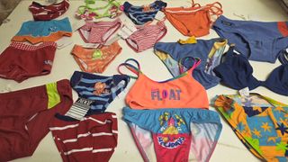 Lote 900 piezas nuevas de Ropa Infantil