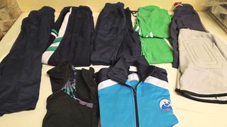 Lote 900 piezas nuevas de Ropa Infantil