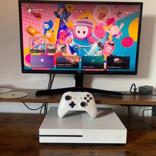 Xbox One S Blanca