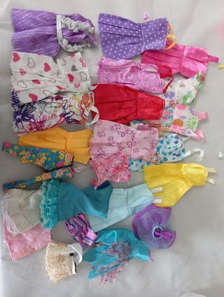 Muñecas Barbie y Princesas Disney + Accesorios